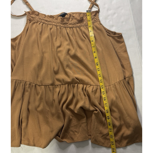 Torrid Womens 4X Tank Feminine Dainty Lightweight Crinkle Gauze Crochet Peplum - Picture 4 of 8